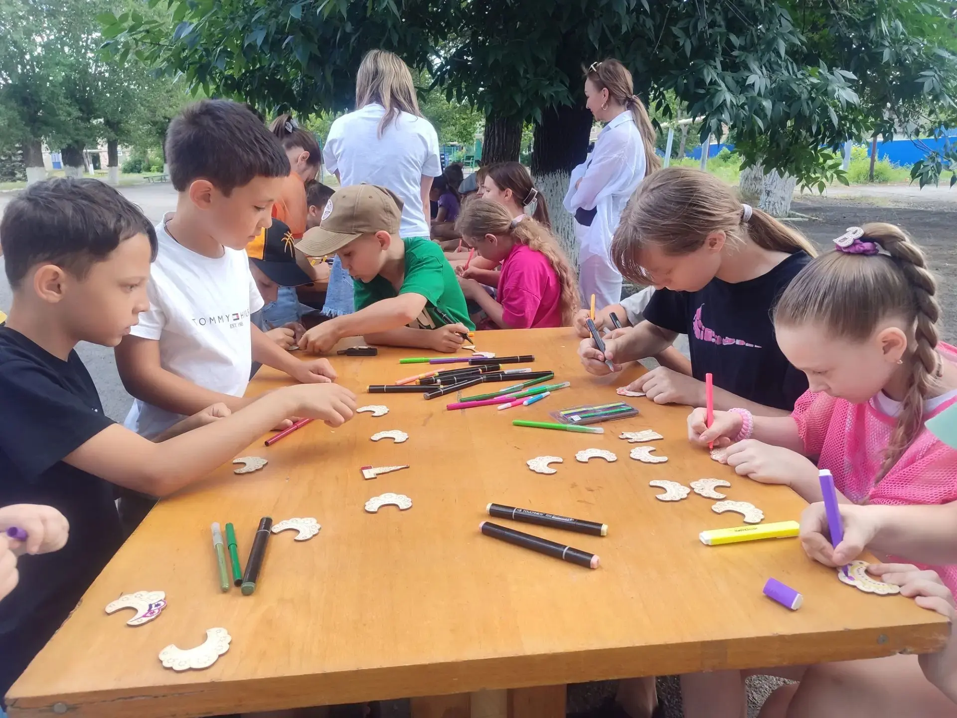 🤔Как в «Улыбке» появился свой КОКОШНИК 🎨

Всем привет из лагеря «Улыбка»! ☀ У наших отрядов прошёл
