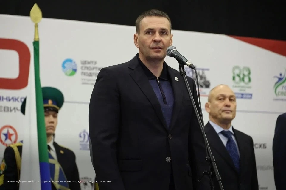 📰 В Хабаровске стартовали Всероссийские соревнования по самбо имени героев-пограничников