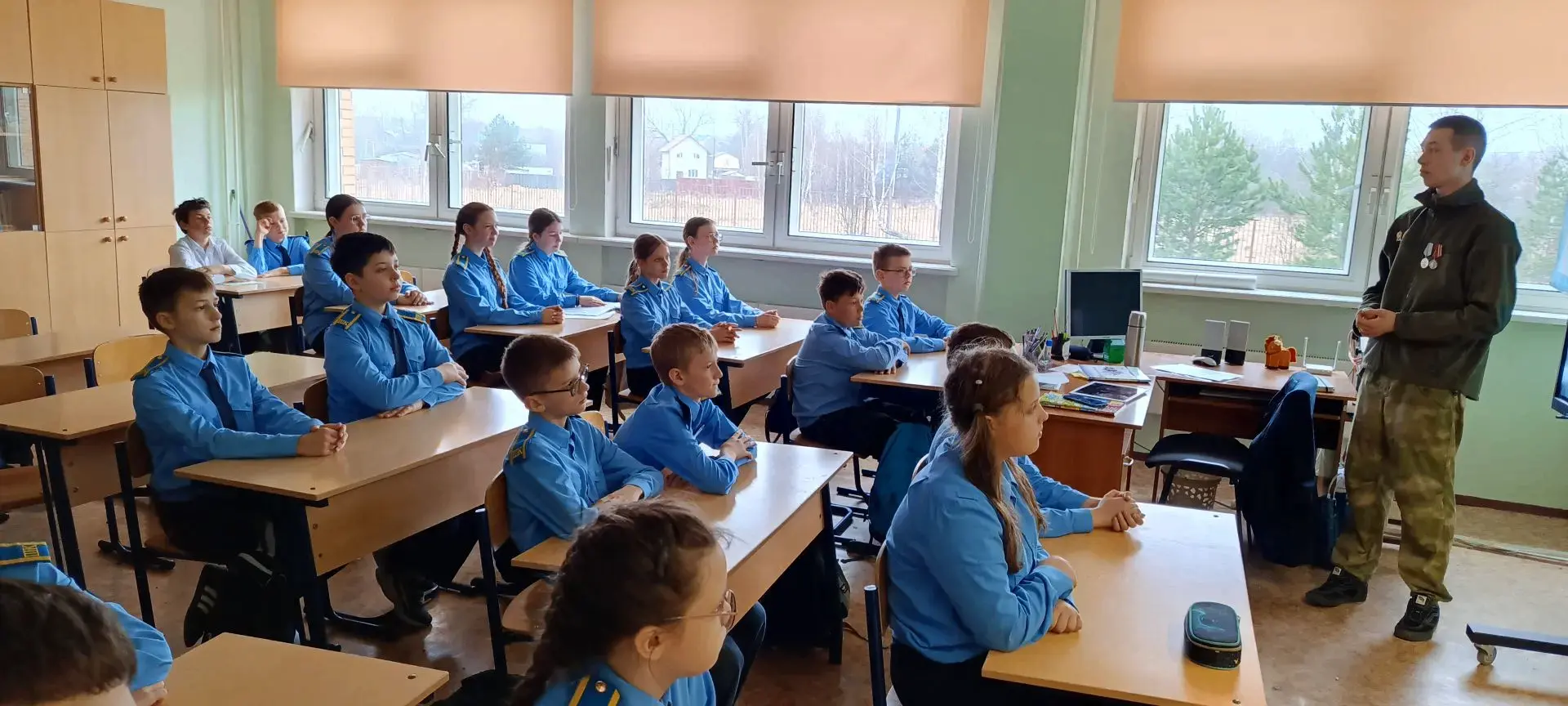 Урок Мужества, посвященный Дню памяти жертв геноцида состоялся в 6б кадетском классе. Подготовил мат