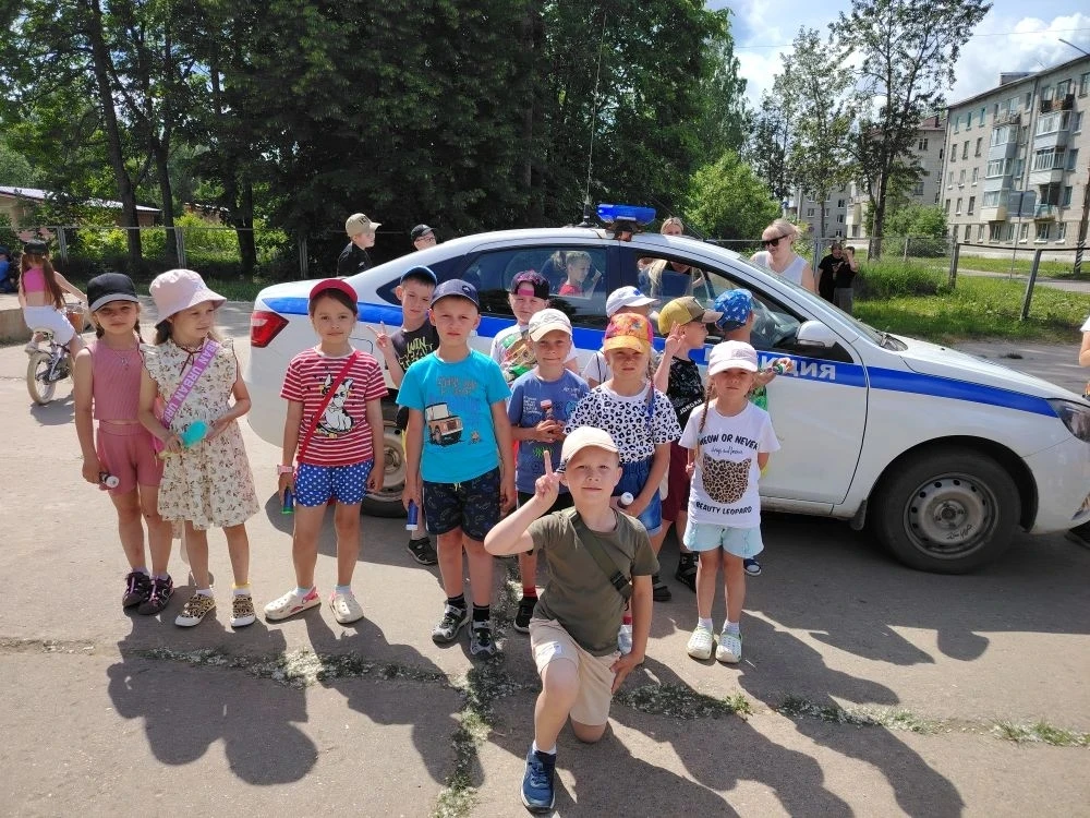 Один день из нашей лагерной жизни🔥

Сегодня в нашем пришкольном лагере  случился настоящий калейдос