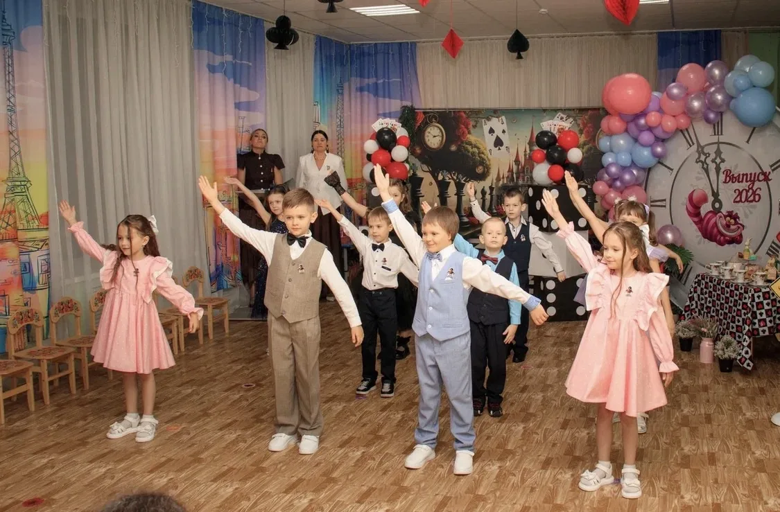 ✨✨ Волшебный выпускной в подготовительной группе с ТНР!✨✨

В минувшую пятницу выпускной превратился 