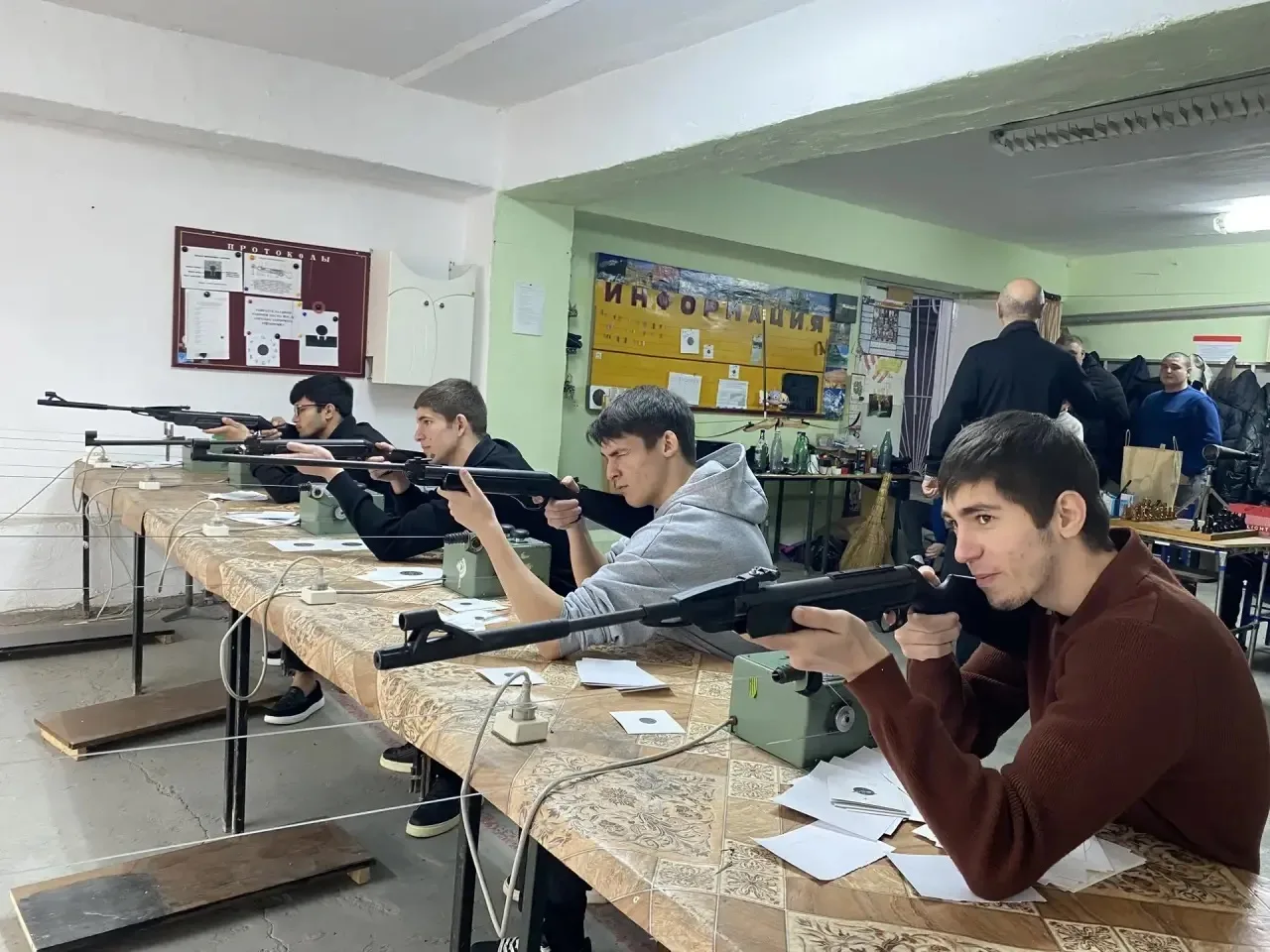 Соревнования по стрельбе из пневматической винтовки

В рамках месячника военно-патриотического воспи