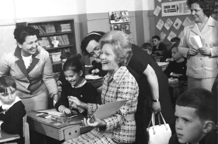 Первая леди США Тельма Никсон в школе №42 Москва 1972 год