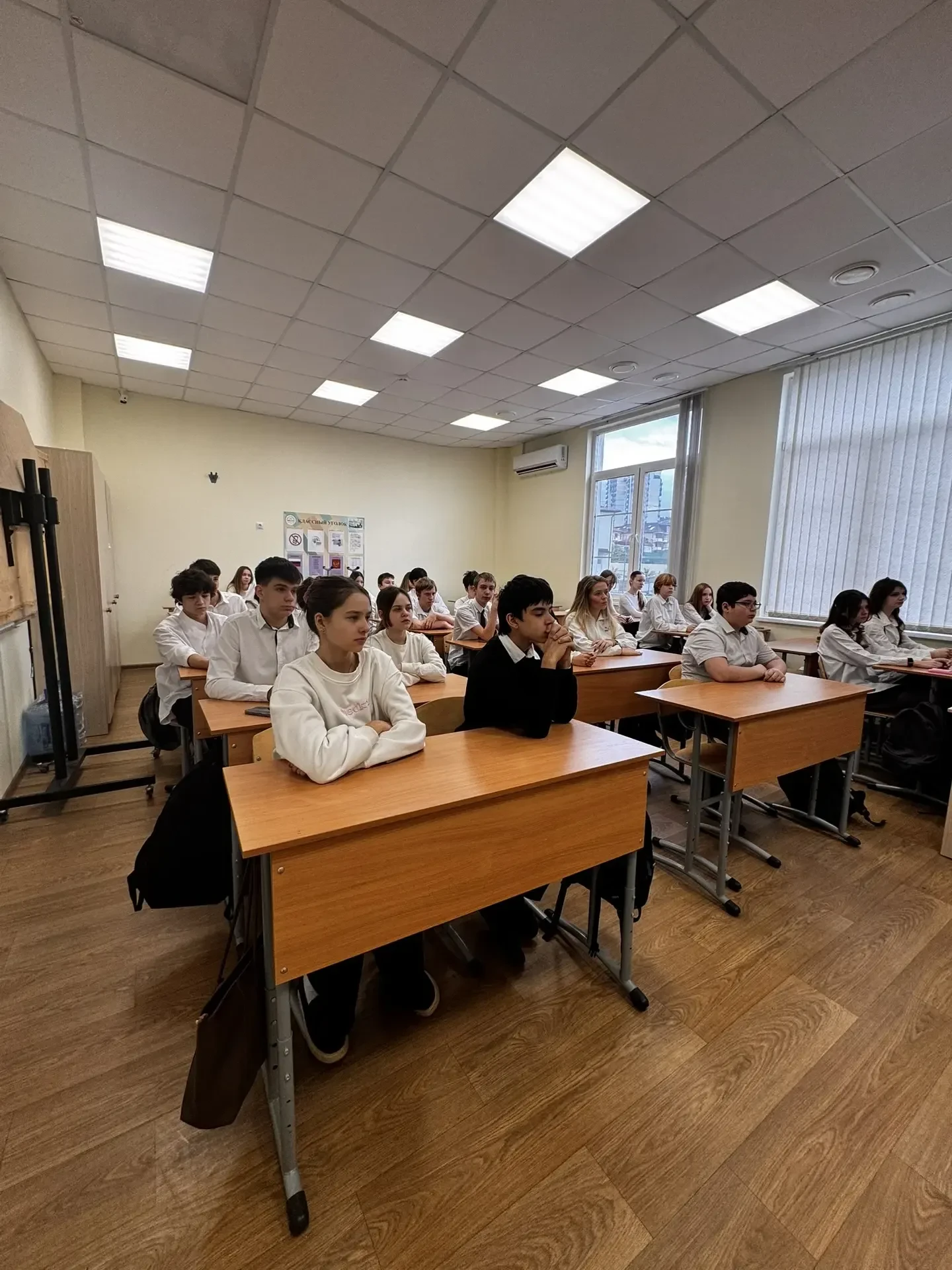 🧠 «Россия умная»: пробуем себя в роли создателей будущего!   ✅В рамках курса внеурочной деятельности