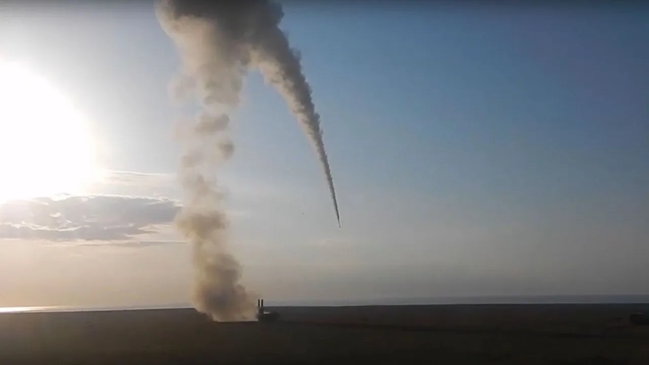 ❗️️Массовый налёт БПЛА на Воронежскую область отразили силы ПВО

33 беспилотника атаковали Воронежск