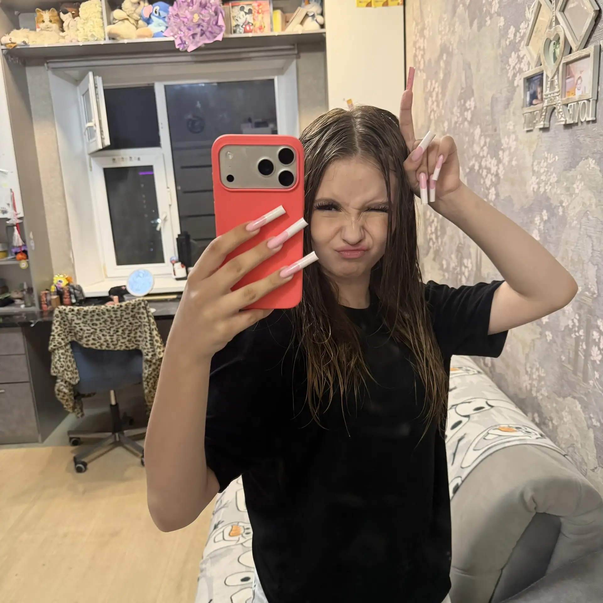 КАК ВЫГЛЯДИТ МОЯ ИДЕАЛЬНАЯ УКЛАДКА И МАКИЯЖ ПОСЛЕ ЛИВНЯ😱😱😱: 

Были в похожей ситуации ?? 😂