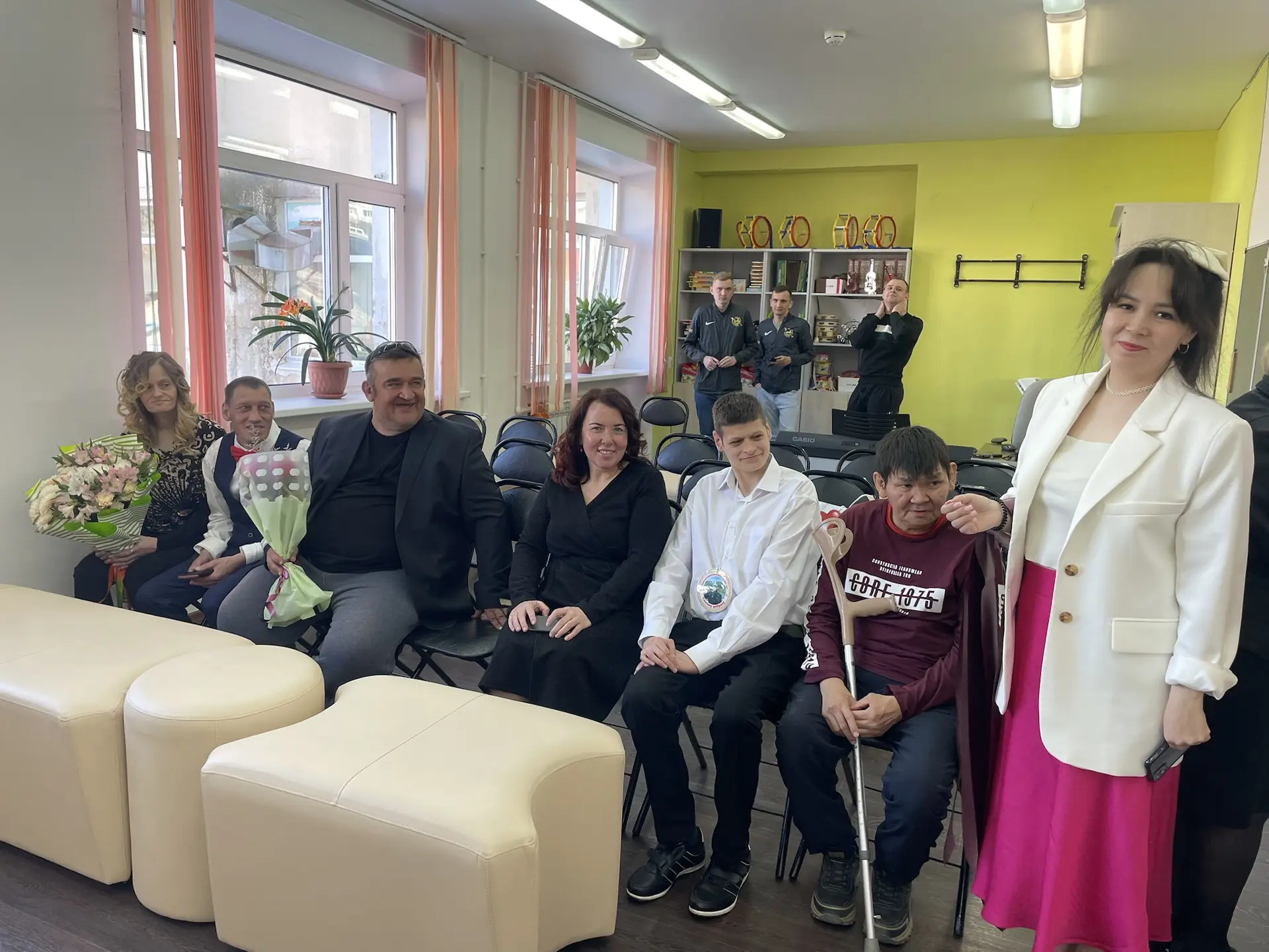 🔔 По всей стране звучат последние звонки, знаменующие собой важный этап в жизни учеников.