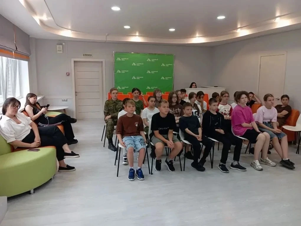 ⚡❗В САРАНСКЕ НА БАЗЕ СЕМЕЙНОГО МФЦ ПРОШЕЛ ЛИКБЕЗ НА ТЕМУ «ДИСТАНЦИОННЫЕ ПРЕСТУПЛЕНИЯ КАК ВИД ТЕРРОРИ
