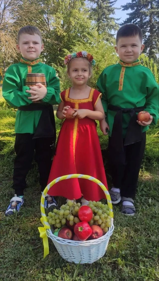 "ЯБЛОЧНЫЙ СПАС"