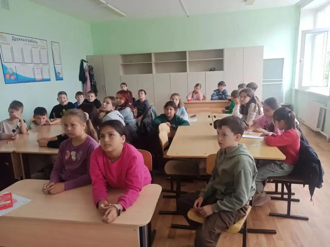 Всероссийская онлайн-акция «Свеча Памяти — 2026»
 
Ребята из лагеря с дневным пребыванием детей "Рад