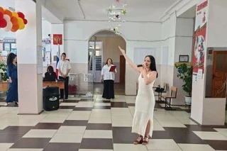 Танцами и песнями избирателей уже не заманить
 
Жители Черноморского поселения Северского района изб