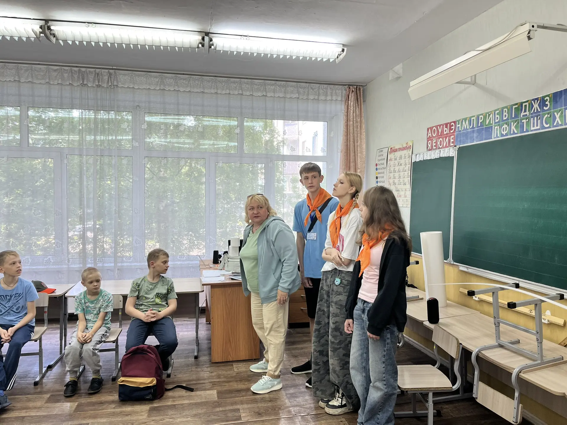 🎉 Ура! Наши лагеря — дневного пребывания и труда и отдыха — официально открылись! 🥳

Первый день п