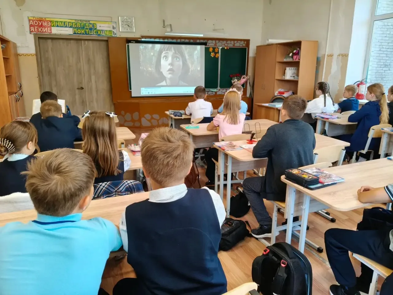🗓️ В понедельник, 7 сентября, в нашей школе прошли внеурочные занятия из цикла «Разгов...