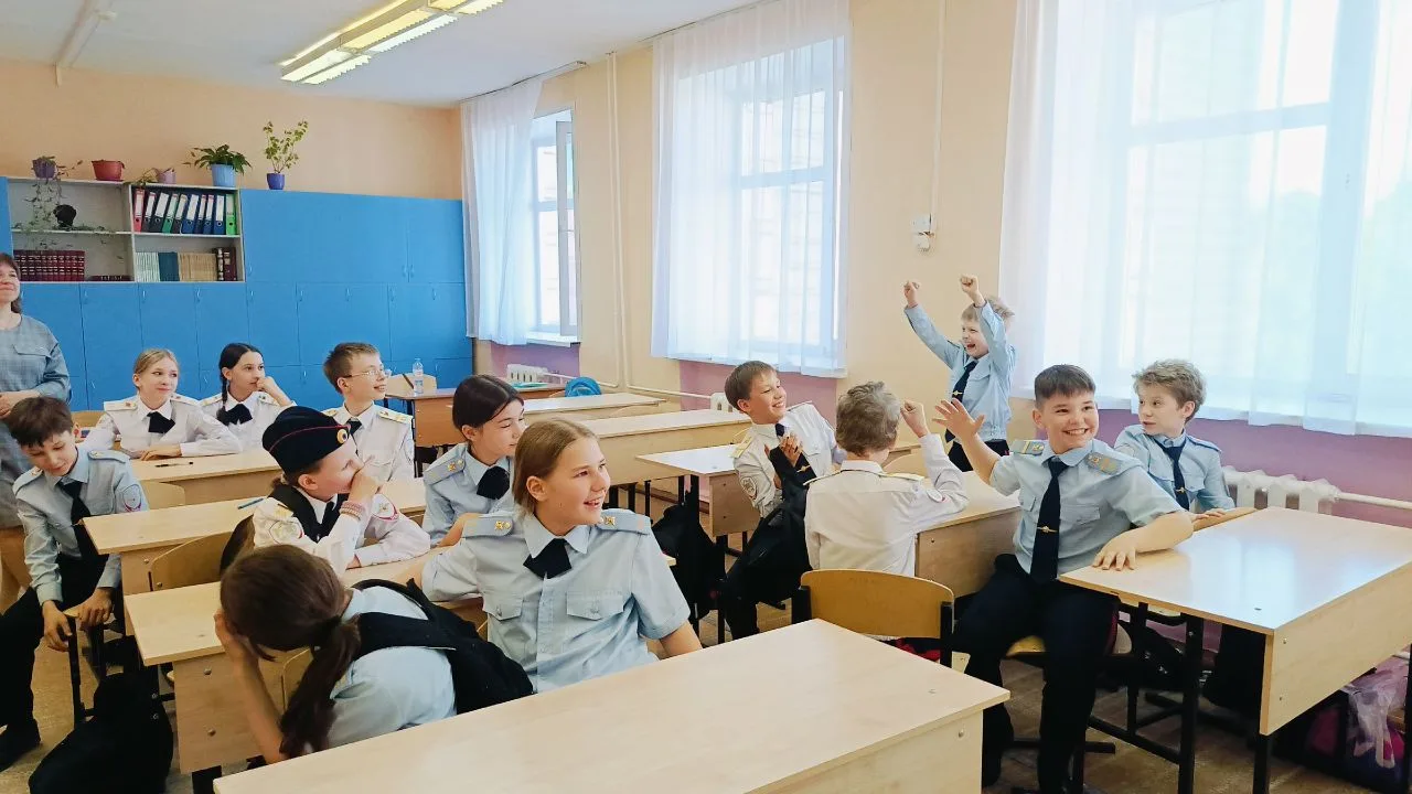 ✅БЕЗОПАСНЫЕ КАНИКУЛЫ   18 мая специалисты Школы детской безопасности провели занятия по безопасности