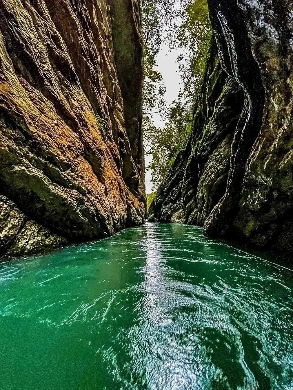 🌄 Супер Маршрут 9 в 1: каньон Аапста и Аацынские водопады! 🏞️💦