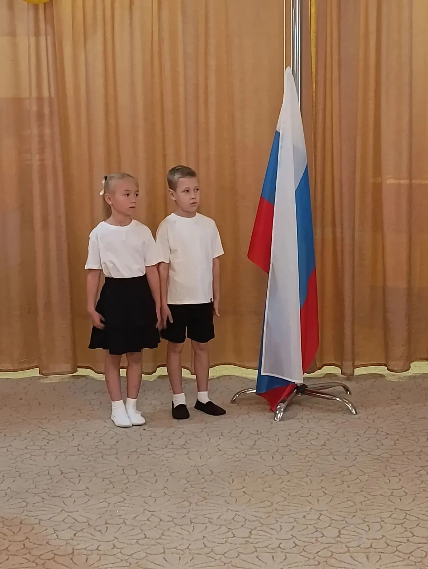 Наступил новый, очень ответственный и важный этап в дошкольной жизни у ребят подготовит...