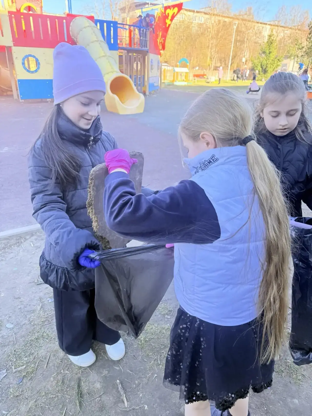 🌍 День Земли в нашей школе: маленькие шаги к большим переменам! 🌍  22 апреля — важный день, который 