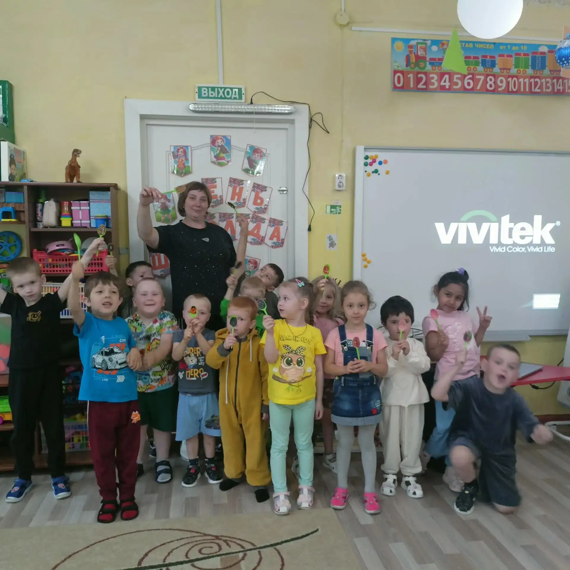 В нашем детском саду прошёл настоящий праздник для сладкоежек— "День шоколада!" Этот день был наполн