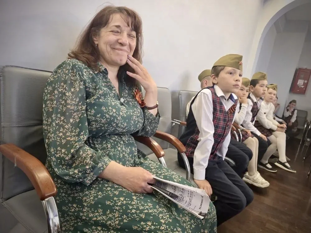 🎶 Первый день «Песен Победителей»: как это было 6 мая в младшем корпусе стартовал военно-патриотичес
