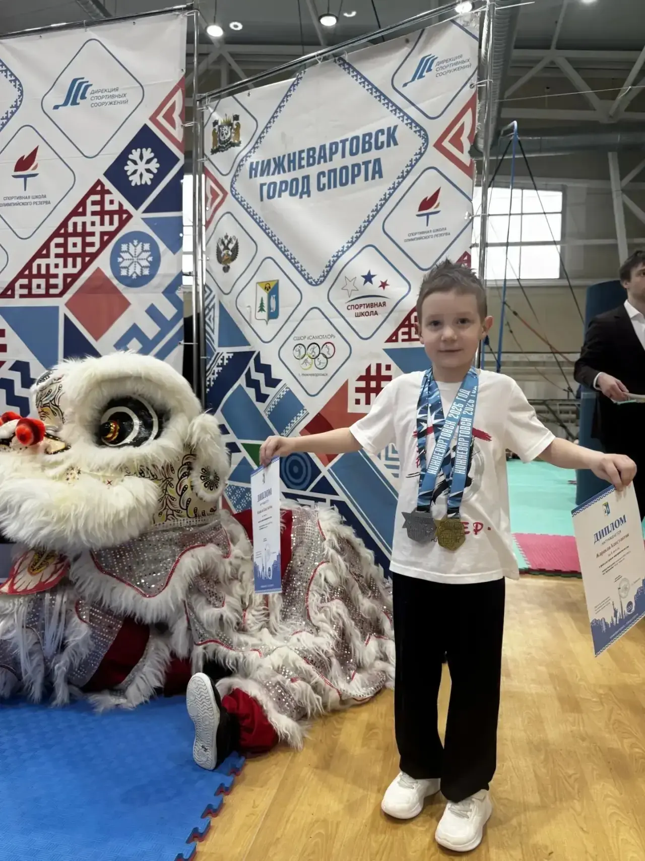 🎉 Поздравляем Жарикова Константина, ученика 1 «В» класса🎉  Константин  принял участие в физкультурно