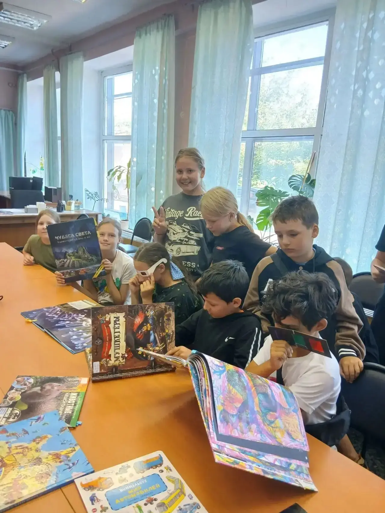 📖 Путешествие во времени и мире книг! 🚀