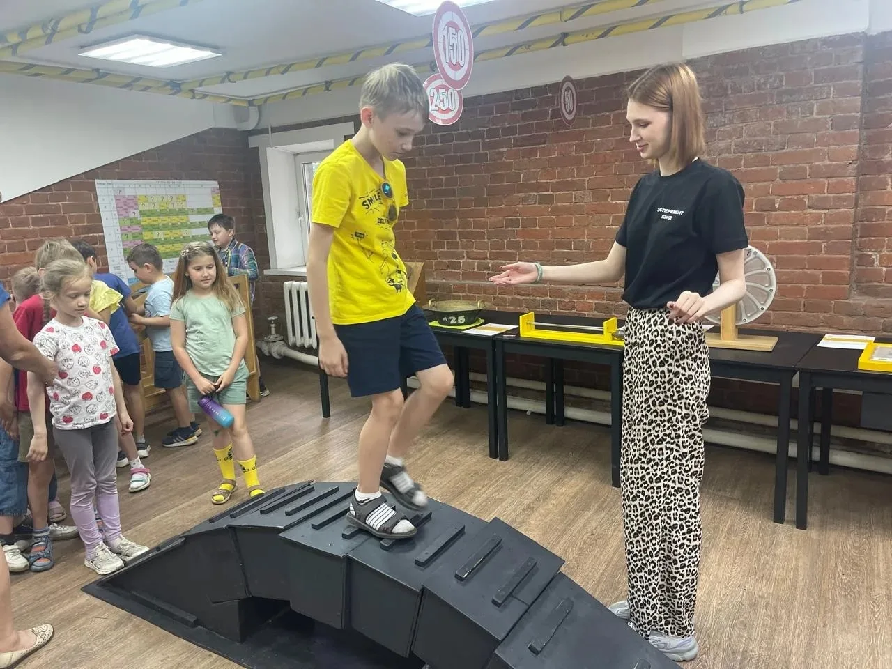 ✨ Сегодня у ребят из пришкольного лагеря — настоящий день открытий! ✨

Мы отправились в музей «Экспе