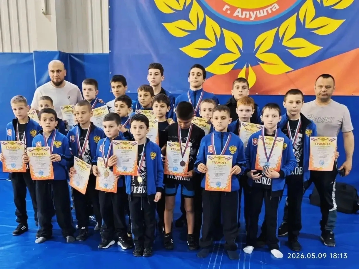 СНОВА В ПРИЗЕРАХ! На недавнем Открытом Первенстве г. Алушта по вольной борьбе, приуроче...
