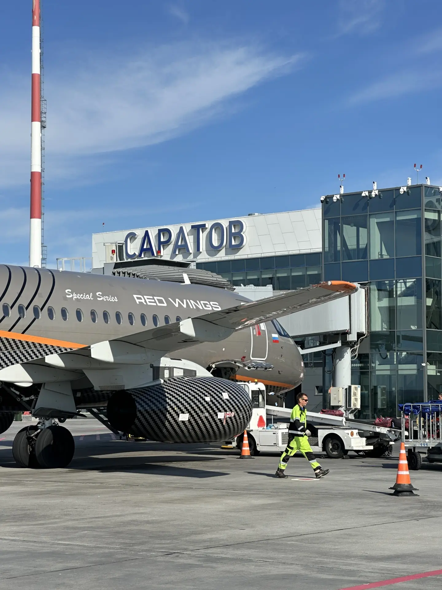 🛫На перроне «Гагарина» сегодня особый гость – самолет авиакомпании Red Wings в эксклюз...