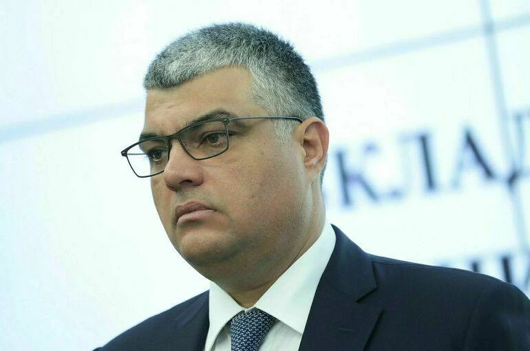 «Единая Россия» не признает ошибки. 

Зато в полный рост за попранные права избирателей пенсионного 