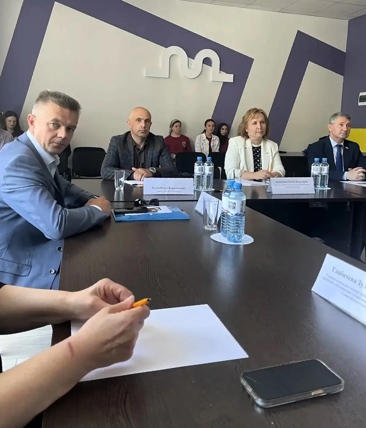 ➡️ Депутат городской Думы Черкесска Олег Кротов принял участие в круглом столе «Наставничество как и