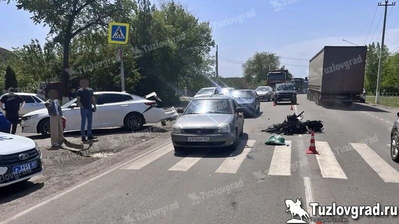 💥 В поселке Персиановском под Новочеркасском в ДТП пострадал мотоциклист
