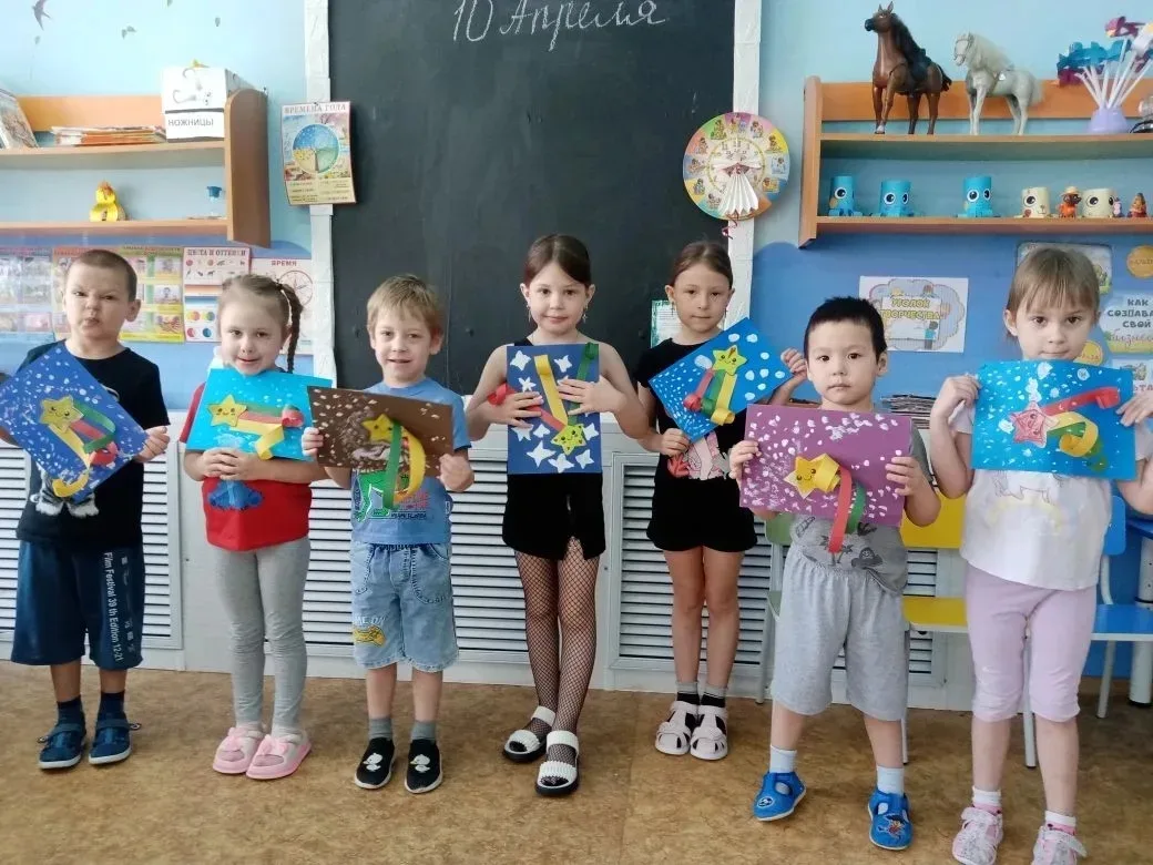 Творческие работы  наших ребят из группы "Сказка "
