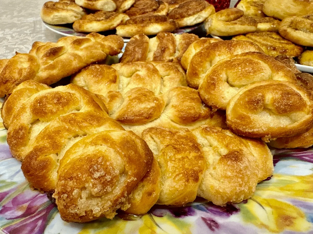 АРОМАТНЫЕ ПЛЮШКИ С САХАРОМ: ВКУС ДЕТСТВА