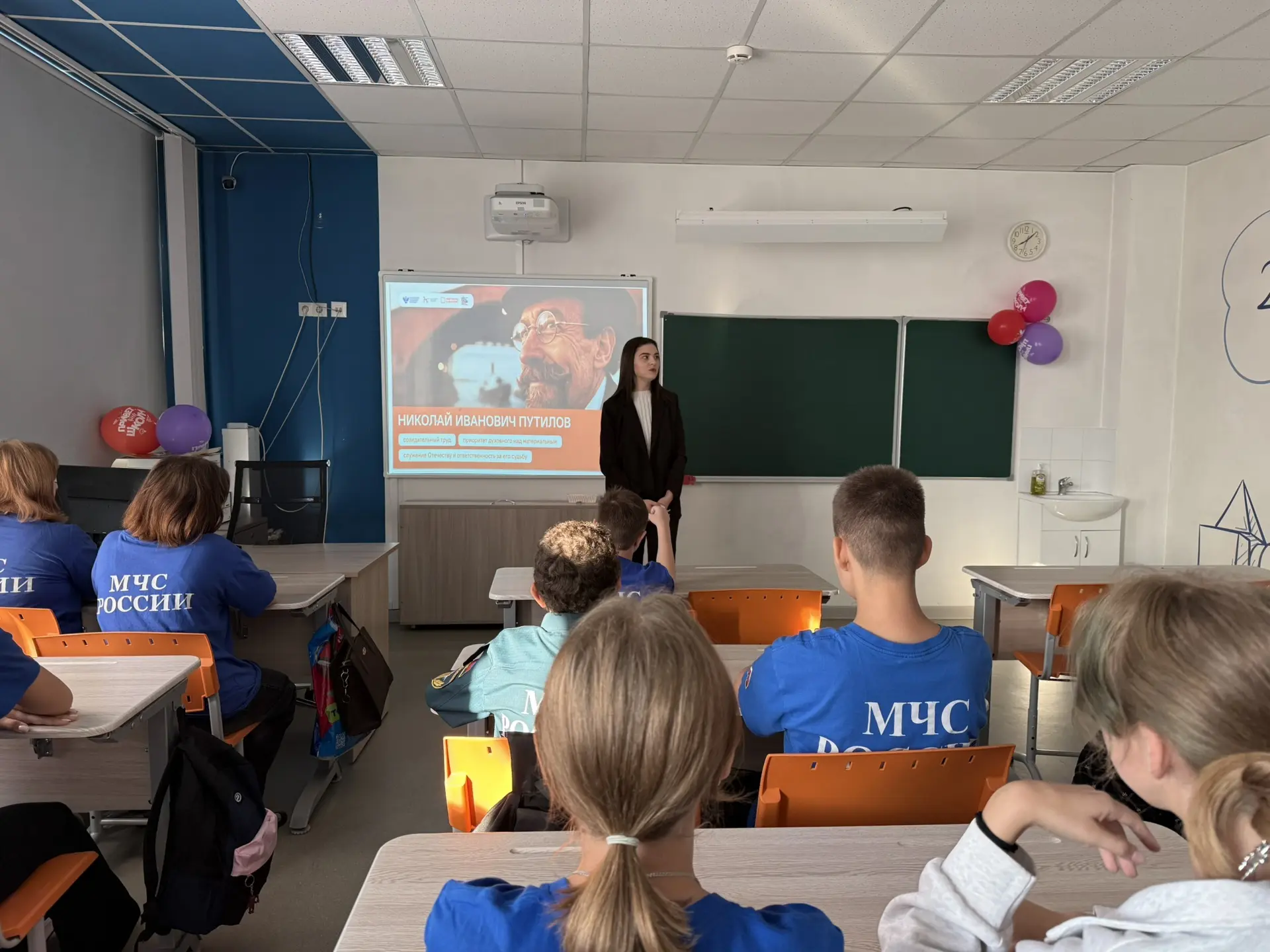 Память о подвиге и созидании:  «Разговоры о важном»👩‍🏫