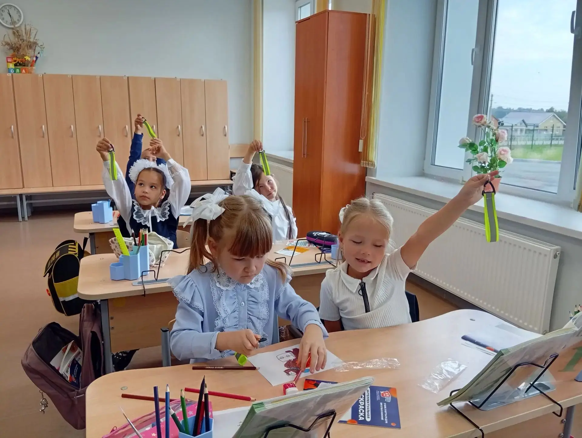👧👦 Первоклассники Новочурашевской школы приняли участие в акции по безопасности дорож...