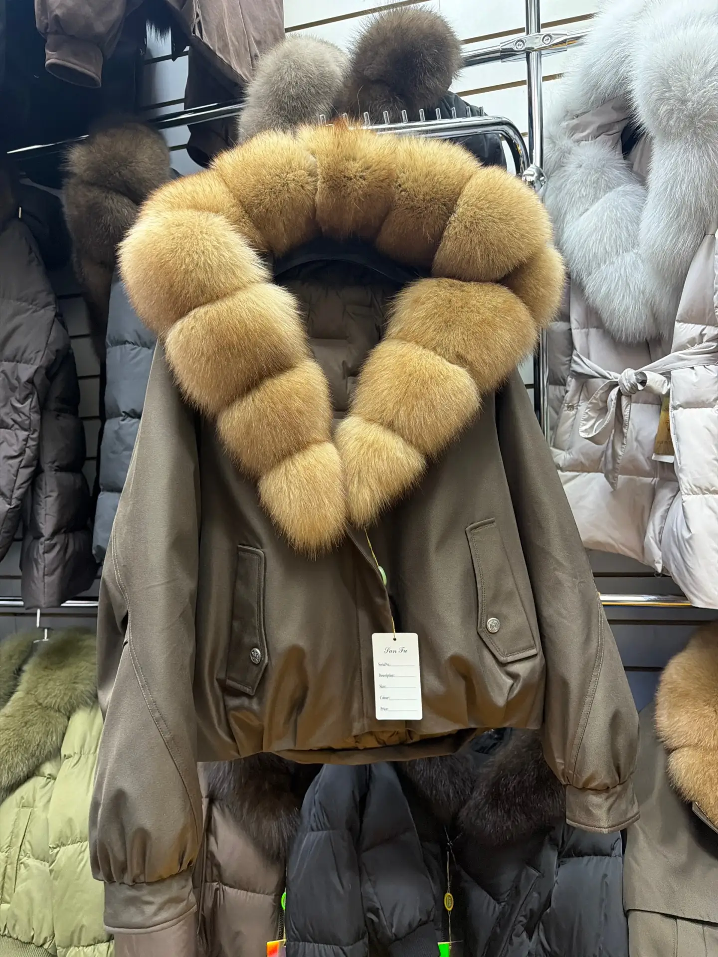 Цена: 12850руб.