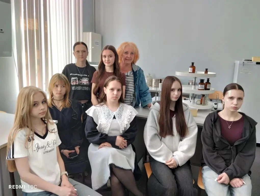 🗣️Ученики 8Д класса 2‑го корпуса (классный руководитель — Евсевичева М. Н.) побывали на профориентац