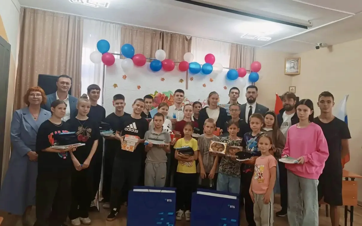 Уже стало доброй традицией, что банк ВТБ поздравляет наших ребят с Днём знаний. 🎊
