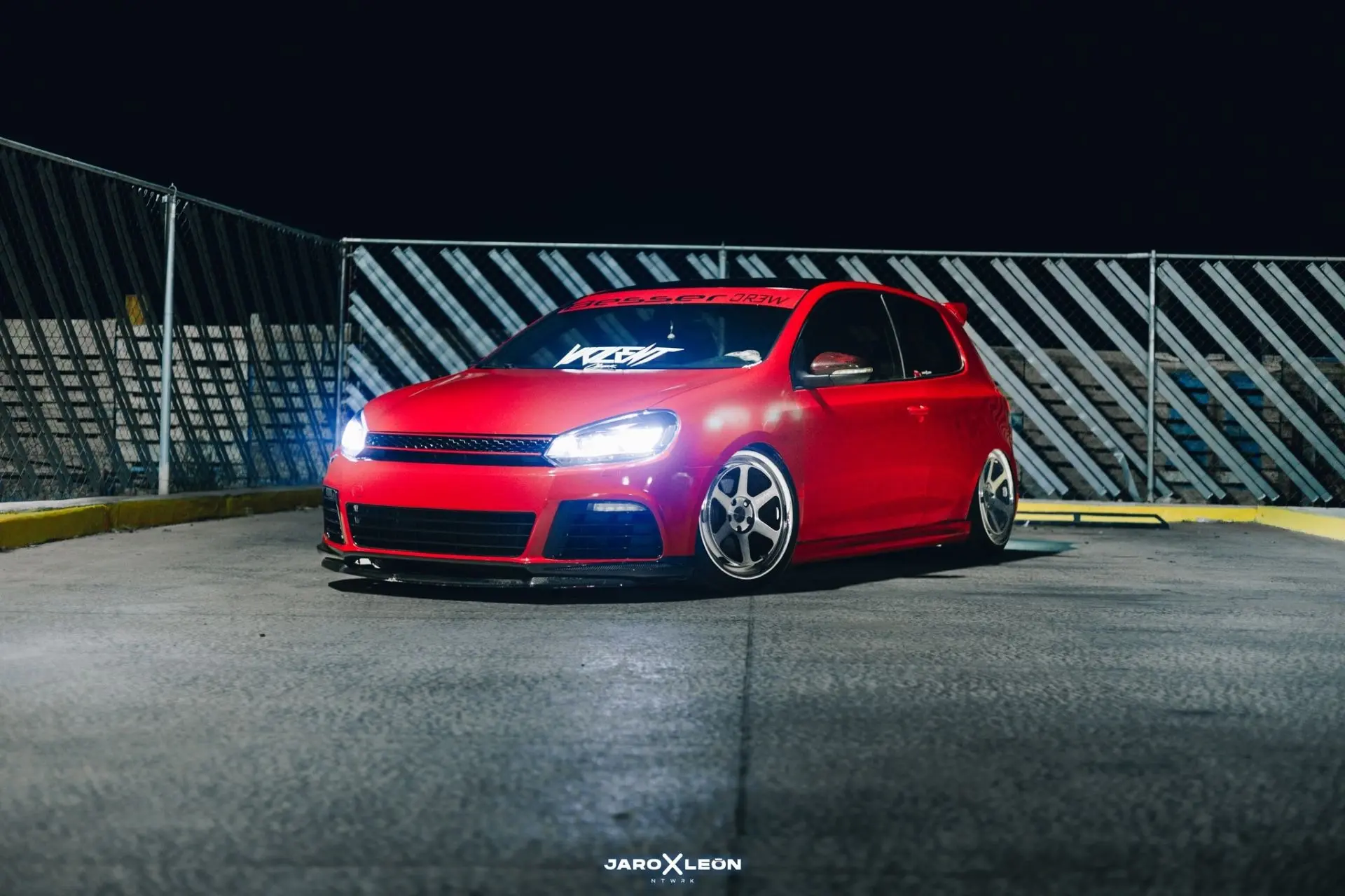 Фото