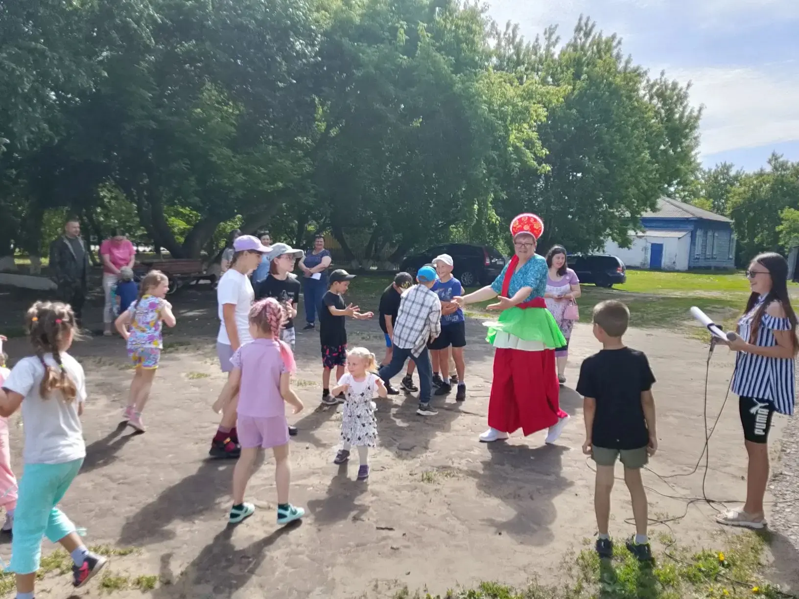 С приходом первых дней лета, когда у школьников начались долгожданные каникулы, двери О...