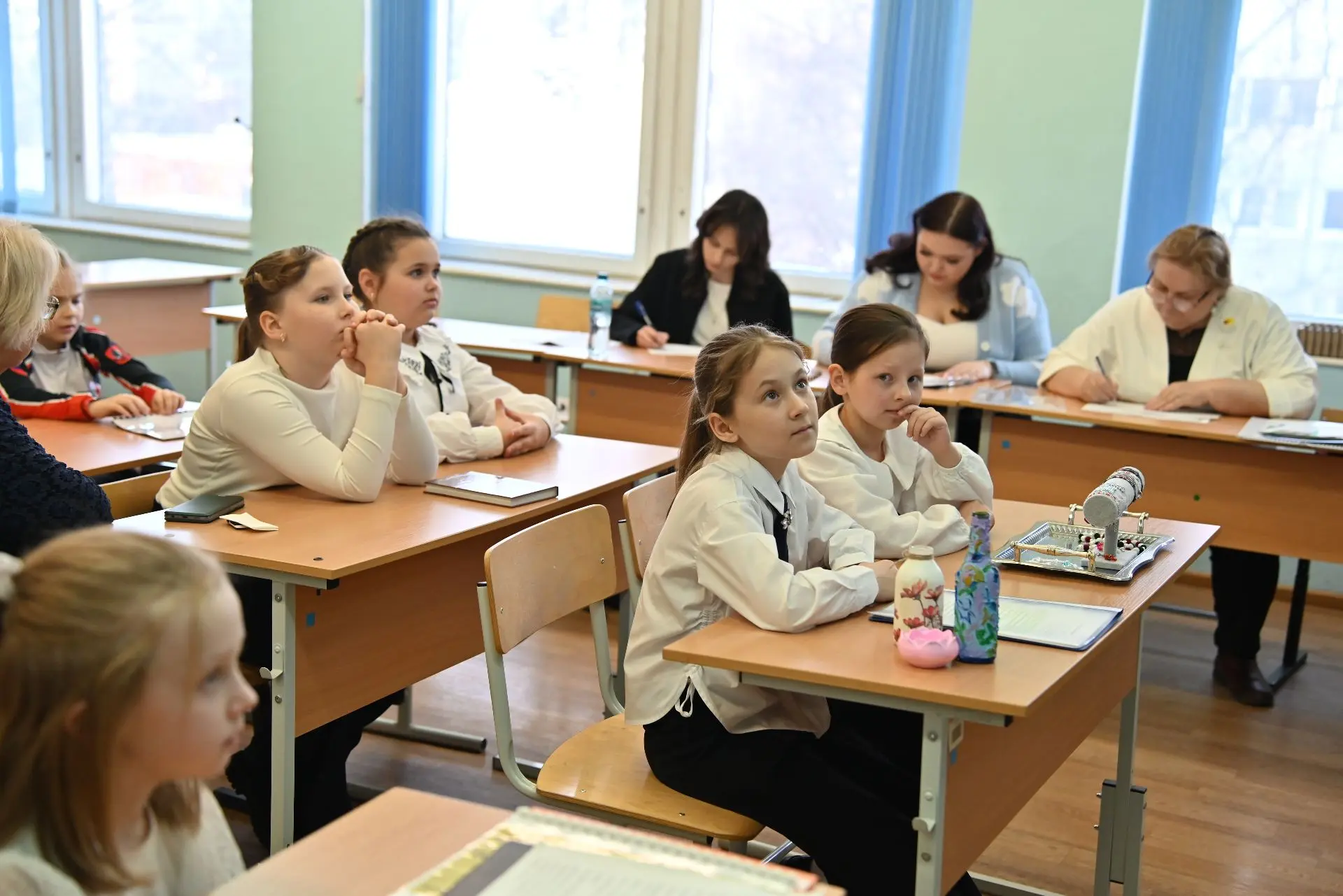 Шаг в науку 2026 — территория открытий и смелых идей!  ✨ В нашей школе вновь прошла ставшая традицио