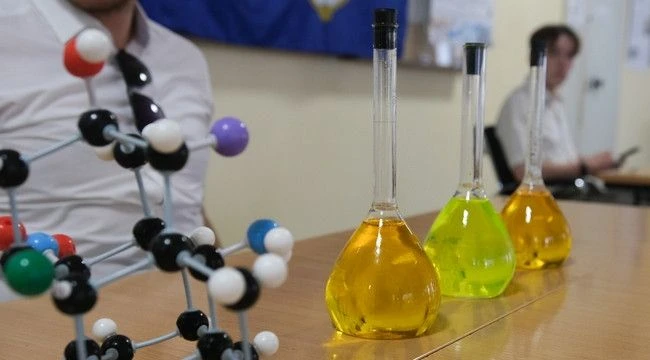 Химики из Политеха получают высокую зарплату🧪💰

Исследовательский центр Superjob представил резуль