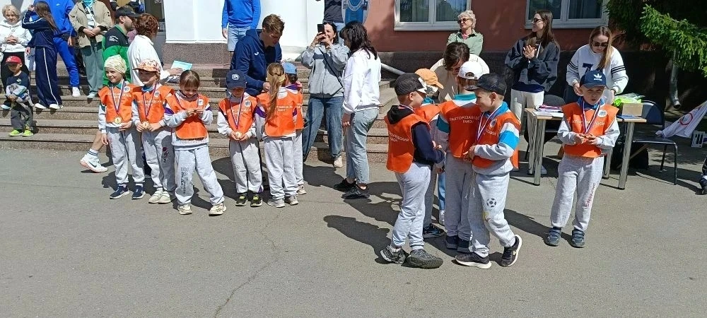 🎉Поздравляем команду Тракторозаводского района с блестящей победой в соревнованиях по ...