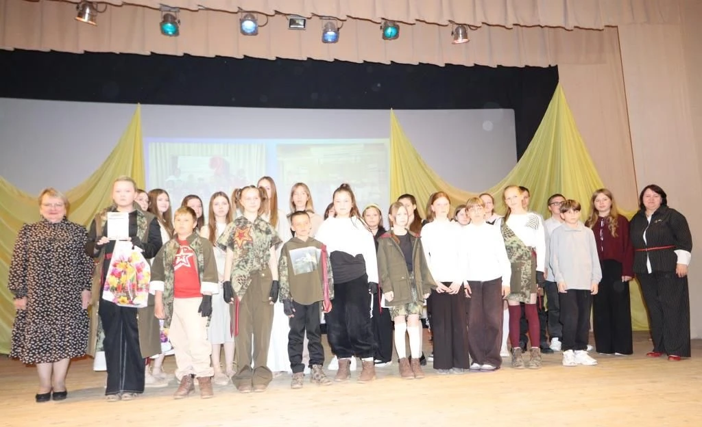 🎉Радуга талантов: в Оконешниковском районе чествовали лучших школьников