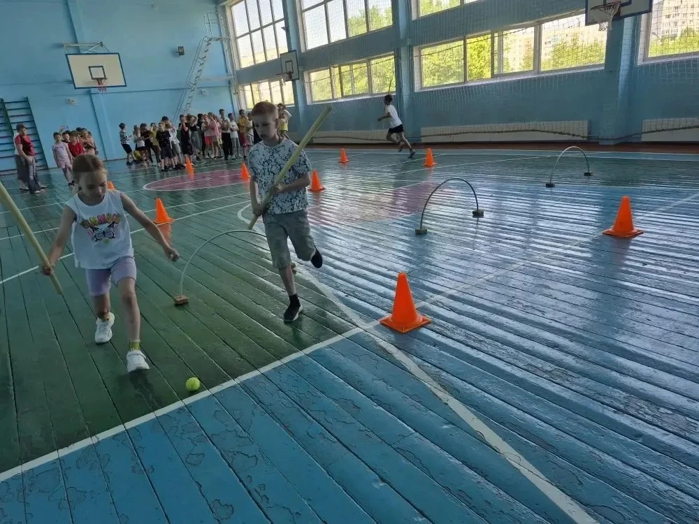 🌞 Ещё один интересный и насыщенный день в нашем лагере!

С самого утра мы погрузились в мир безопас