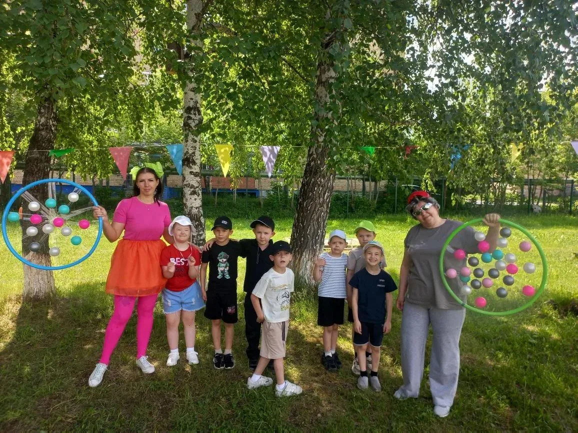 🎪РАЗВЛЕЧЕНИЕ В ГРУППЕ «ПАРОВОЗИК»: «КАК КАТЮШКА‑ВРЕДНЮШКА ДРУЗЕЙ НАШЛА»

В группе под руководством 
