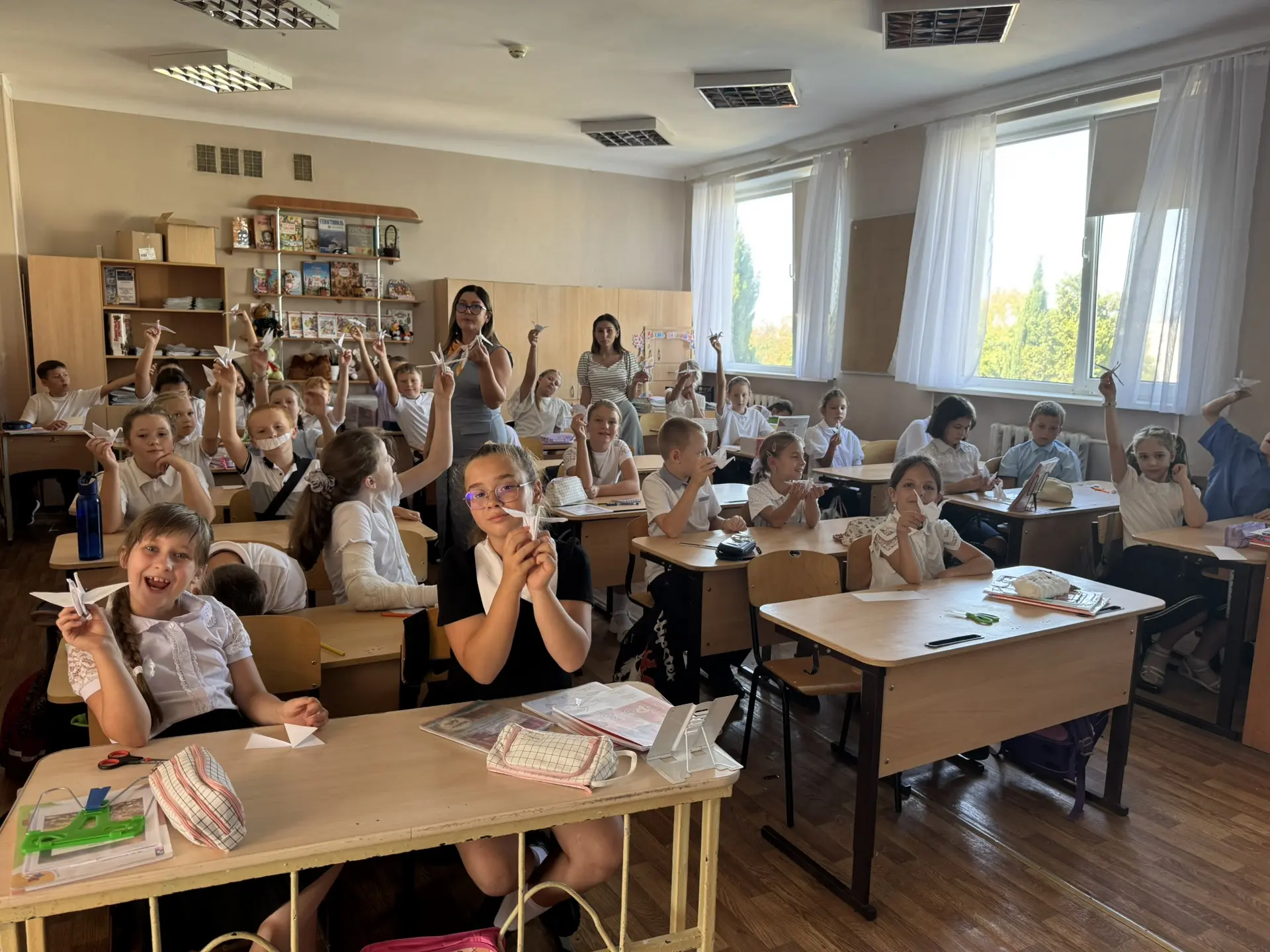 Бумажный журавлик как символ мира и памяти
