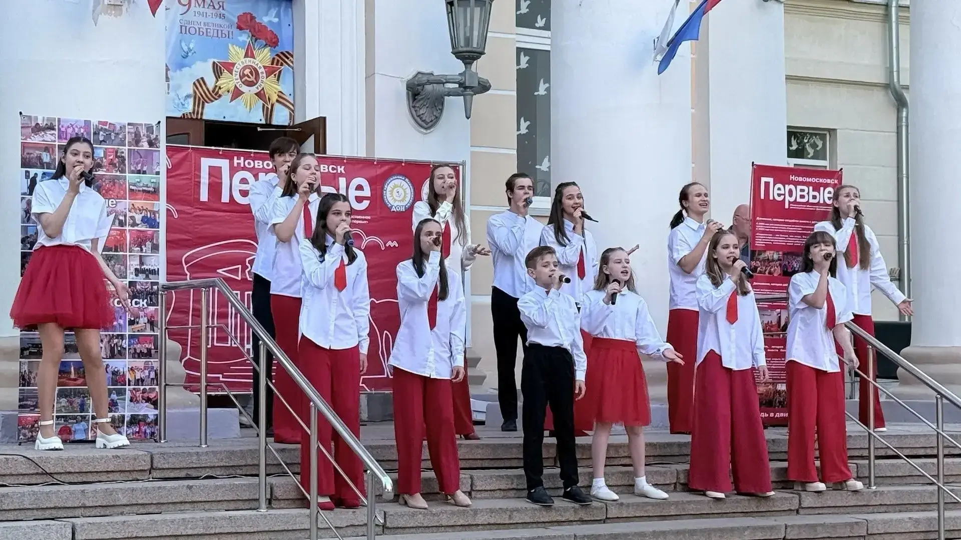 🎉 «Пионерский квартирник»: душевно, ярко, вместе!  В День детских общественных объединений у Дворца 