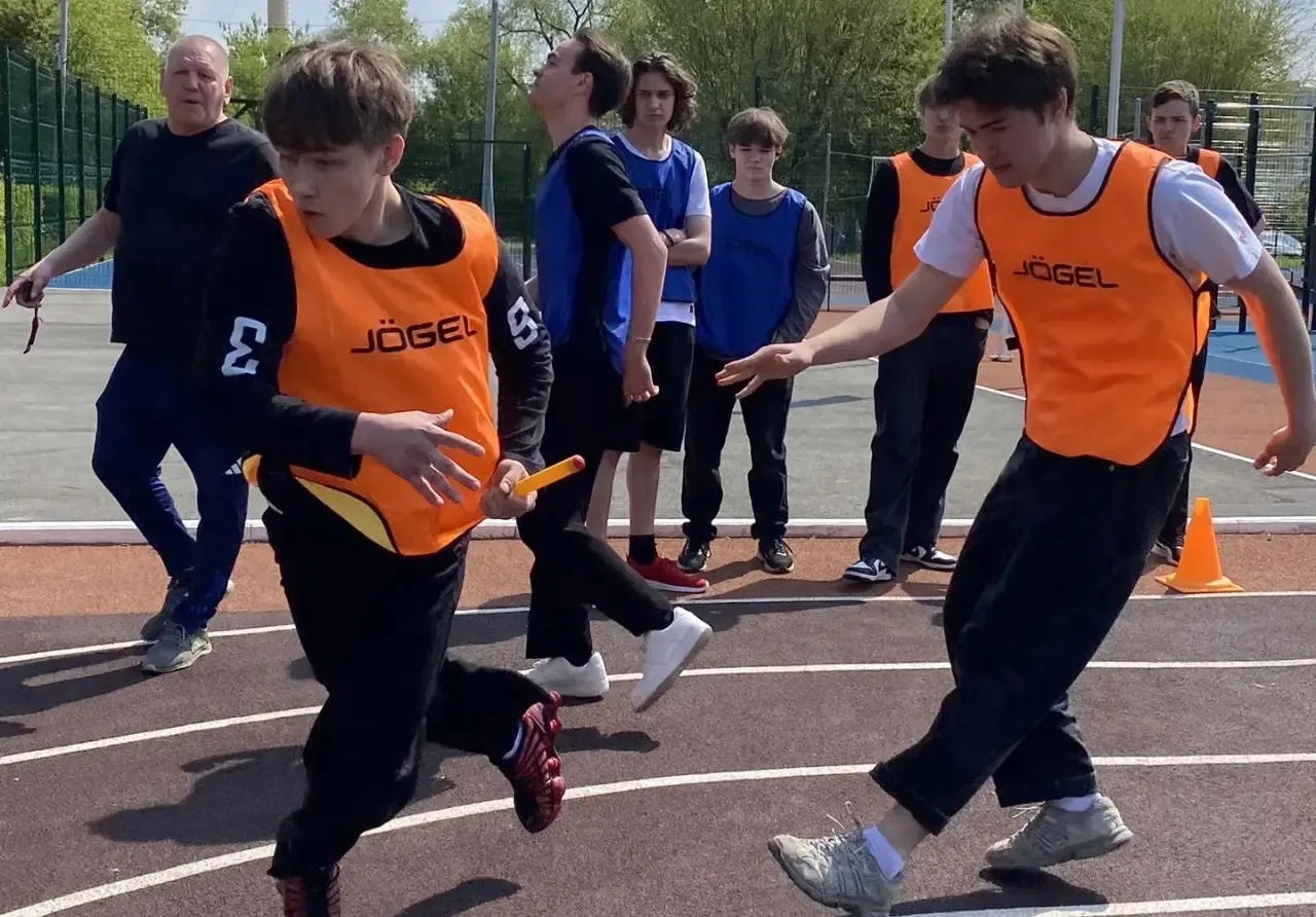 🏃‍♂️ Спортивная эстафета   Сегодня в Академии сервиса прошла эстафета в рамках областного месячника 