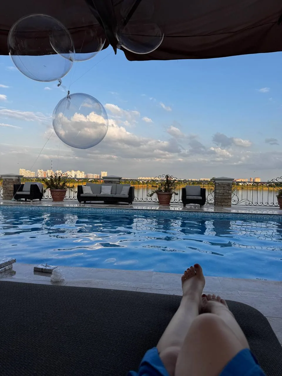 Мой день вчера 🌞 … То расслоение веток реальности, в котором мы все живём сейчас, беспрецедентно… 
